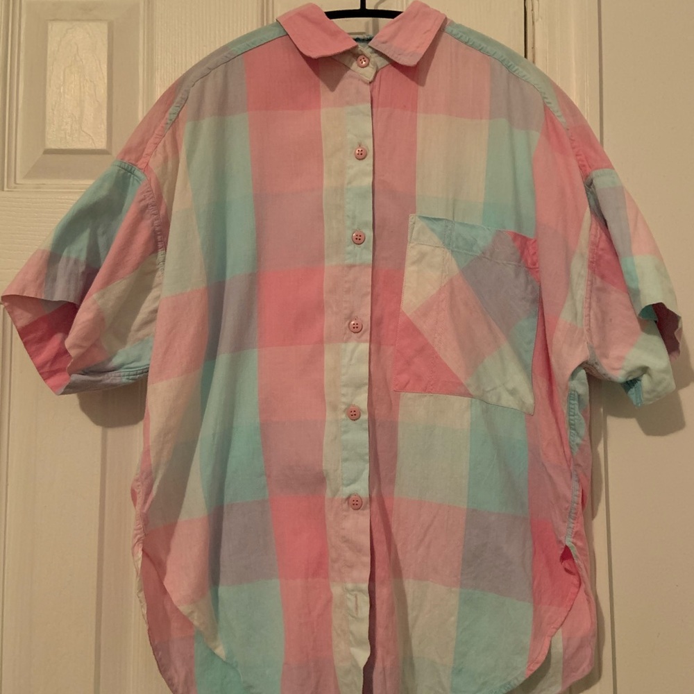 Cute, relaxed madras plaid vintage shirt